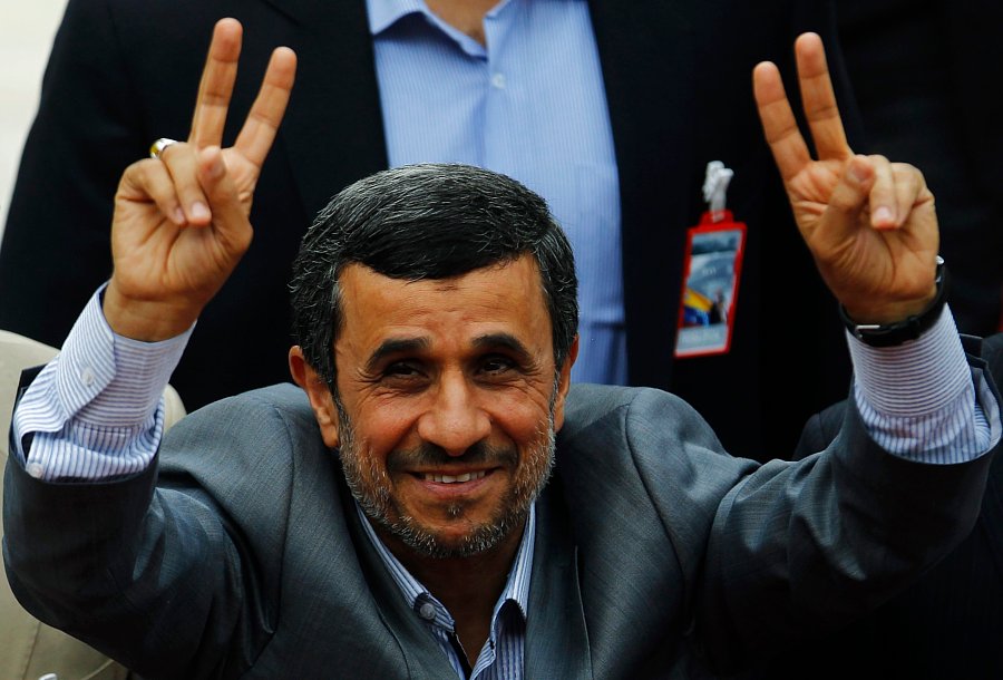 تکذیب شایعه ممنوع‌التصویری احمدی‌نژاد