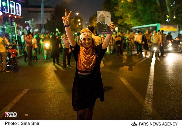 خیابان های تهران در تسخیر هواداران