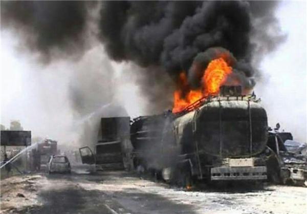 148 پاکستانی در آتش‌سوزی یک تانکر سوخت کشته شدند