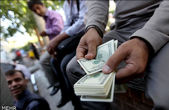 زیان های ساکنان یک چهارراه برای اقتصاد ایران!