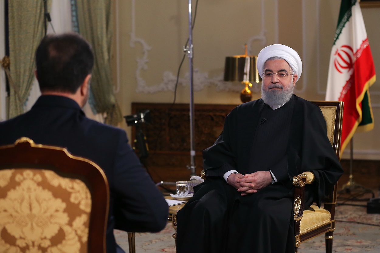 روحانی: دولت نمی خواهد با دلارفروشی درآمد کسب کند