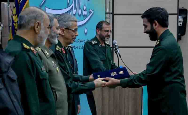 سازمان بسیج اصناف موفق به کسب رده برتر در ستاد کل نیروهای مسلح شد