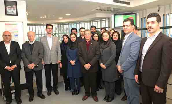 بازدید مدیرعامل بانک کارآفرین از 3 شعبه در شهر تهران