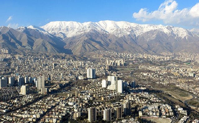 ماجرای بوی مرموز پیچیده در آسمان تهران چیست؟