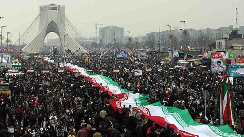 راهپیمایان ۲۲ بهمن تحت پوشش بیمه ایران قرار گرفتند
