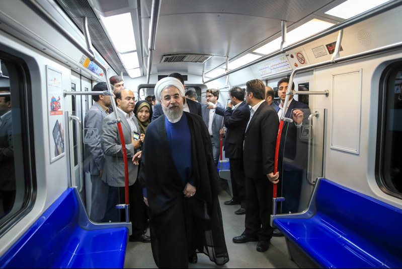 اتصال خطوط قطار شهری مشهد با حضور رییس جمهور