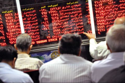 نگرانی سهام داران از فروریختن بورس تهران