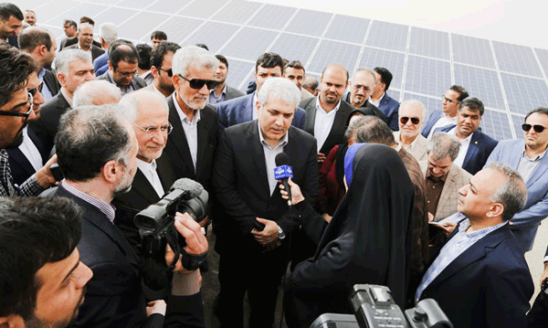بهره‌برداری رسمی از نخستین نیروگاه خورشیدی ۱۰ مگاواتی در زاهدان
