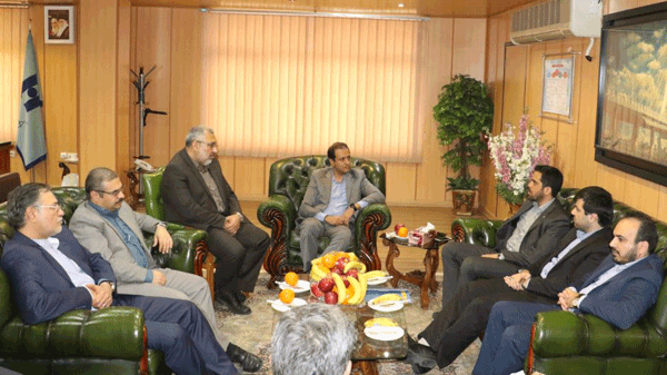 نشست مشترک اعضای هیات مدیره بیمه سرمد با مدیران بانک صادرات خوزستان  برگزار شد