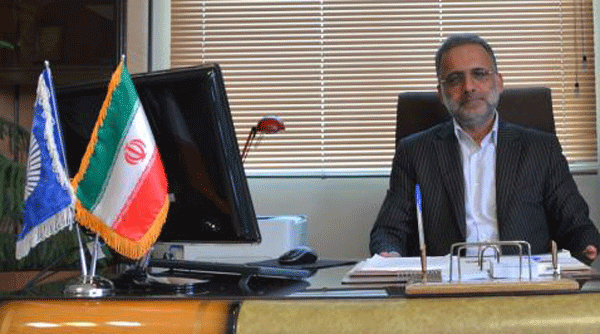 بانک تجارت در فرودگاه اصفهان ارز مسافرتی پرداخت می کند