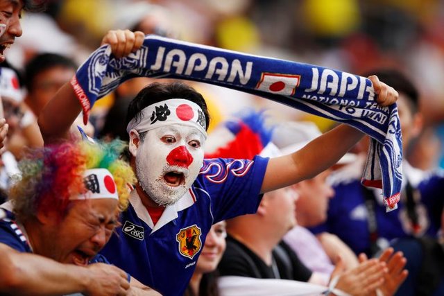 عکس هایی جالب از حاشیه های داغ جام جهانی + تصاویر