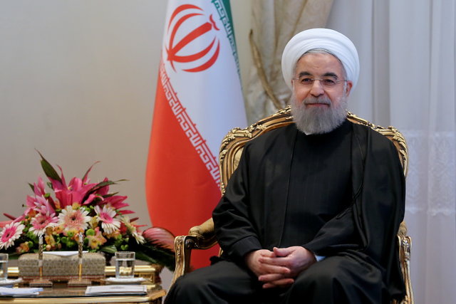 روحانی: مسلمانان بر خشونت و افراط‌گرایی فائق می‌آیند