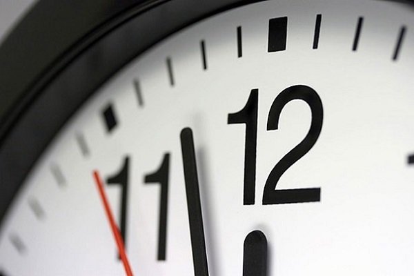 ساعت رسمی کشور یک ساعت به عقب کشیده می‌شود
