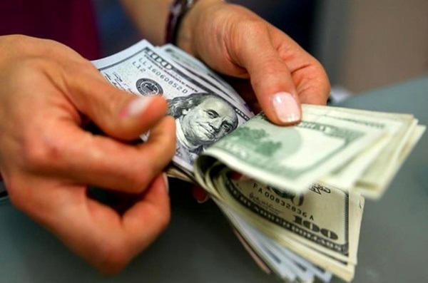 شابعه پراکنی دلال ها برای بالا بردن قیمت دلار