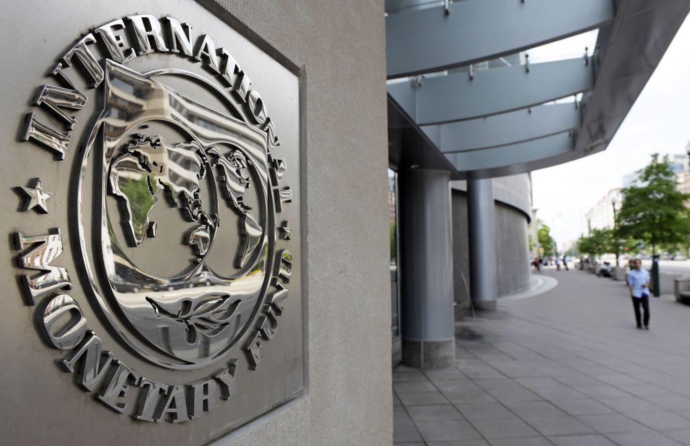 پیش بینی صندوق بین المللی پول از رشد منفی اقتصاد ایران