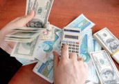 علت سقوط آزاد قیمت دلار چیست؟