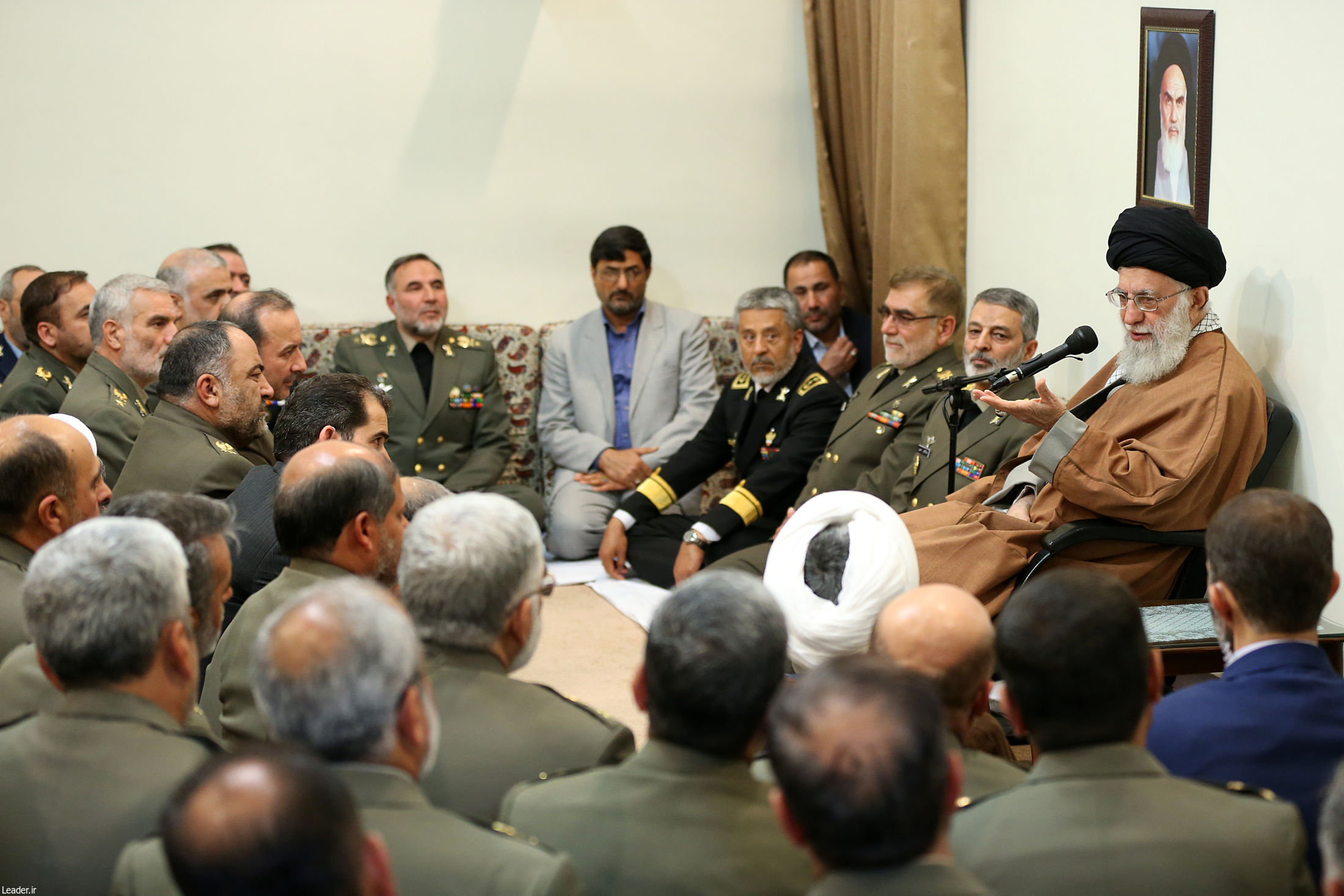 فرماندهان ارتش با رهبر انقلاب دیدار کردند + تصاویر