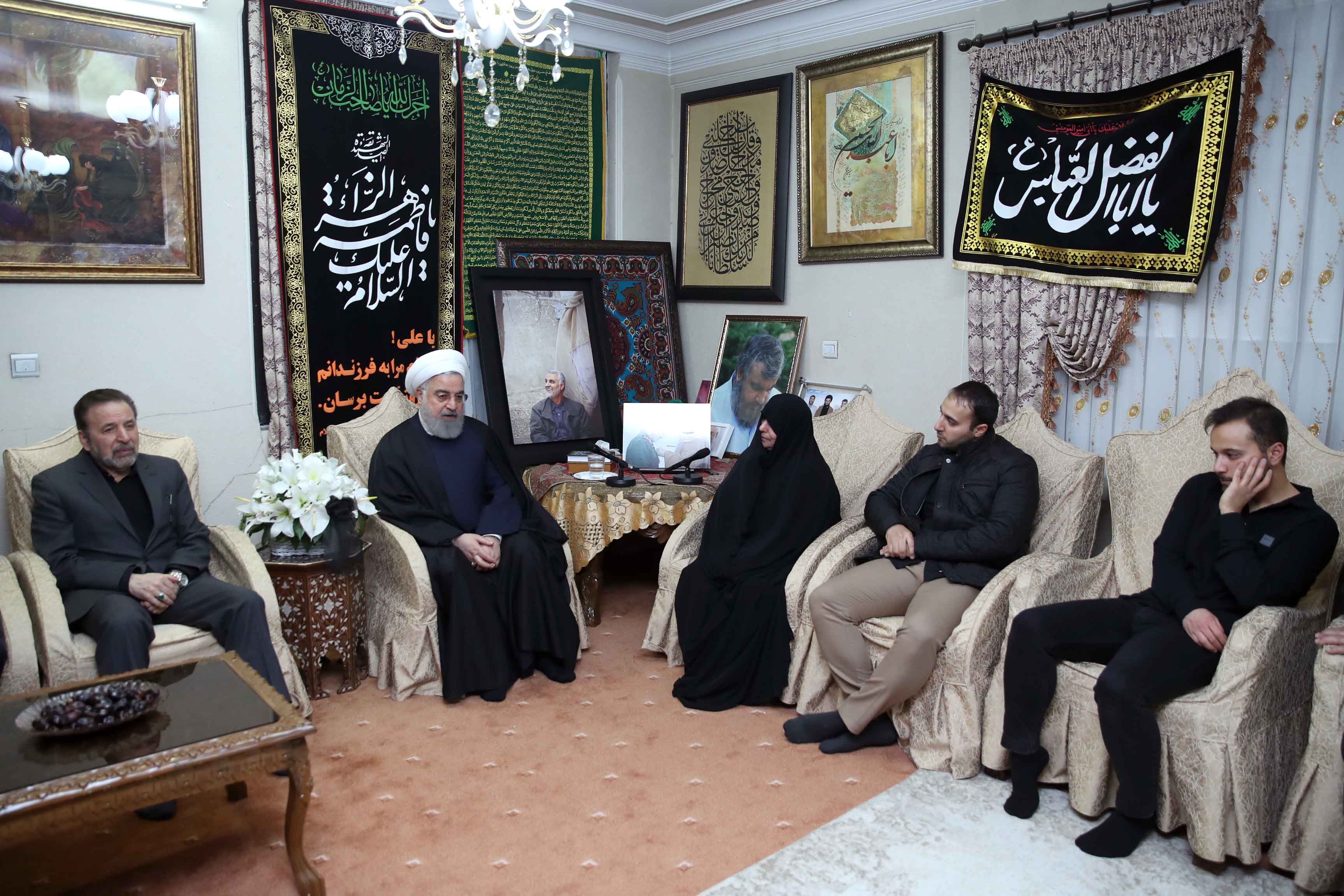 حضور دکتر روحانی در منزل سردار شهید سپهبد سلیمانی + عکس