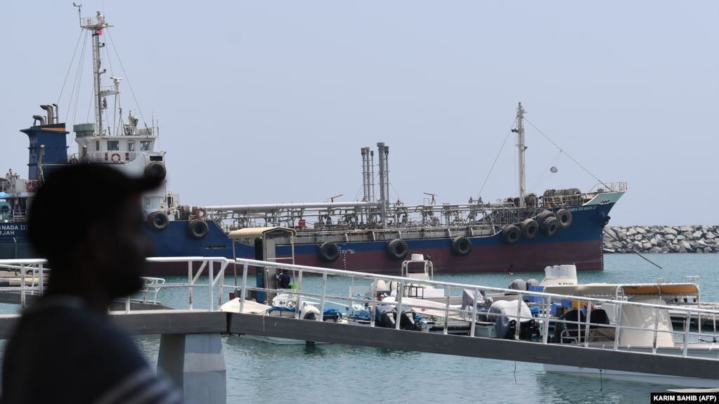 ناپدید شدن یک نفتکش اماراتی در تنگه هرمز