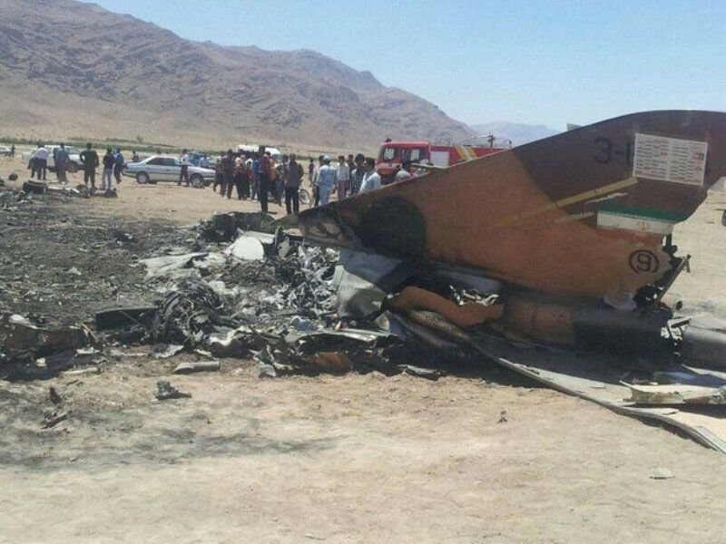یک فروند هواپیمای جنگی در بوشهر سقوط کرد +عکس