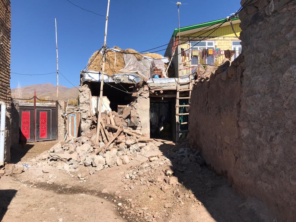 آخرین وضعیت مناطق زلزله زده از زبان رئیس جمعیت هلال احمر