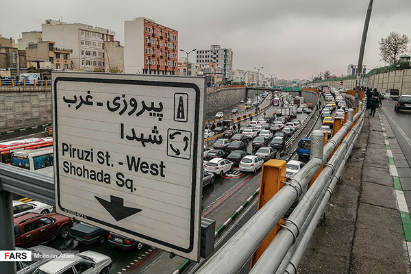 ترافیک چند صدمتری در بزرگراه امام علی(ع)+عکس