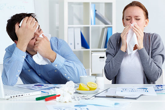 ۵ روش برای پیشگیری از آنفولانزا در محل کار