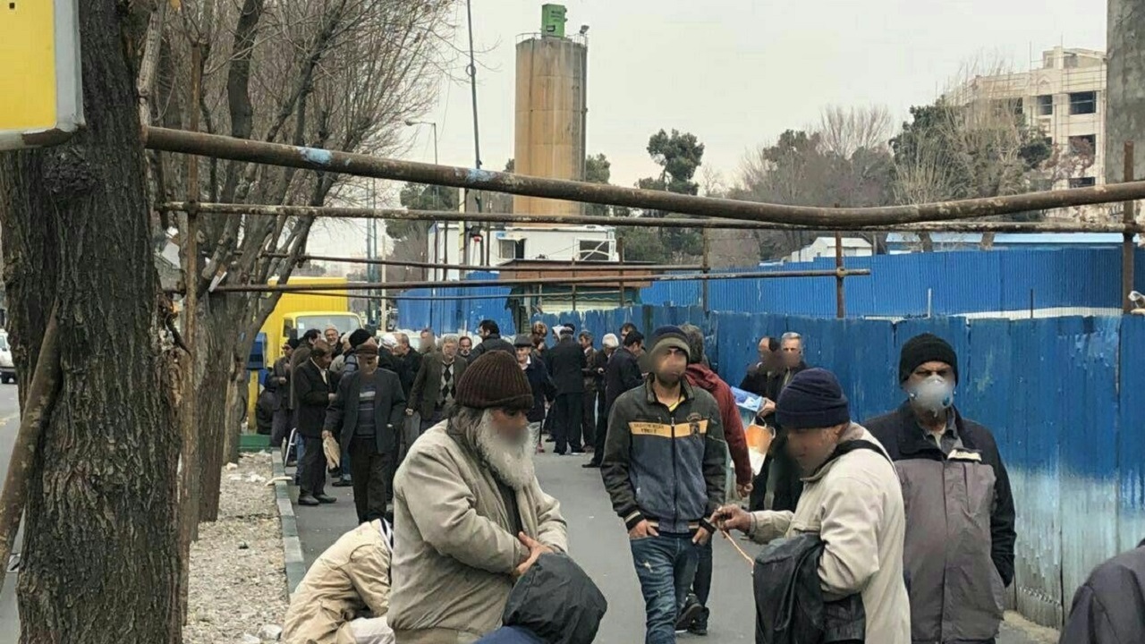 بازار‌های عجیب و غریب در دل شهر تهران/کامل نیست