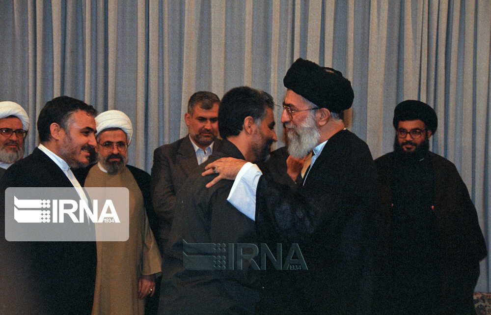 تصاویر: عکس های آرشیوی به مناسبت نخستین سالگرد شهادت سردار سلیمانی