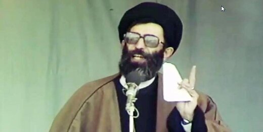سید علی خامنه‌ای، یکی از پرچمداران برجسته انقلاب