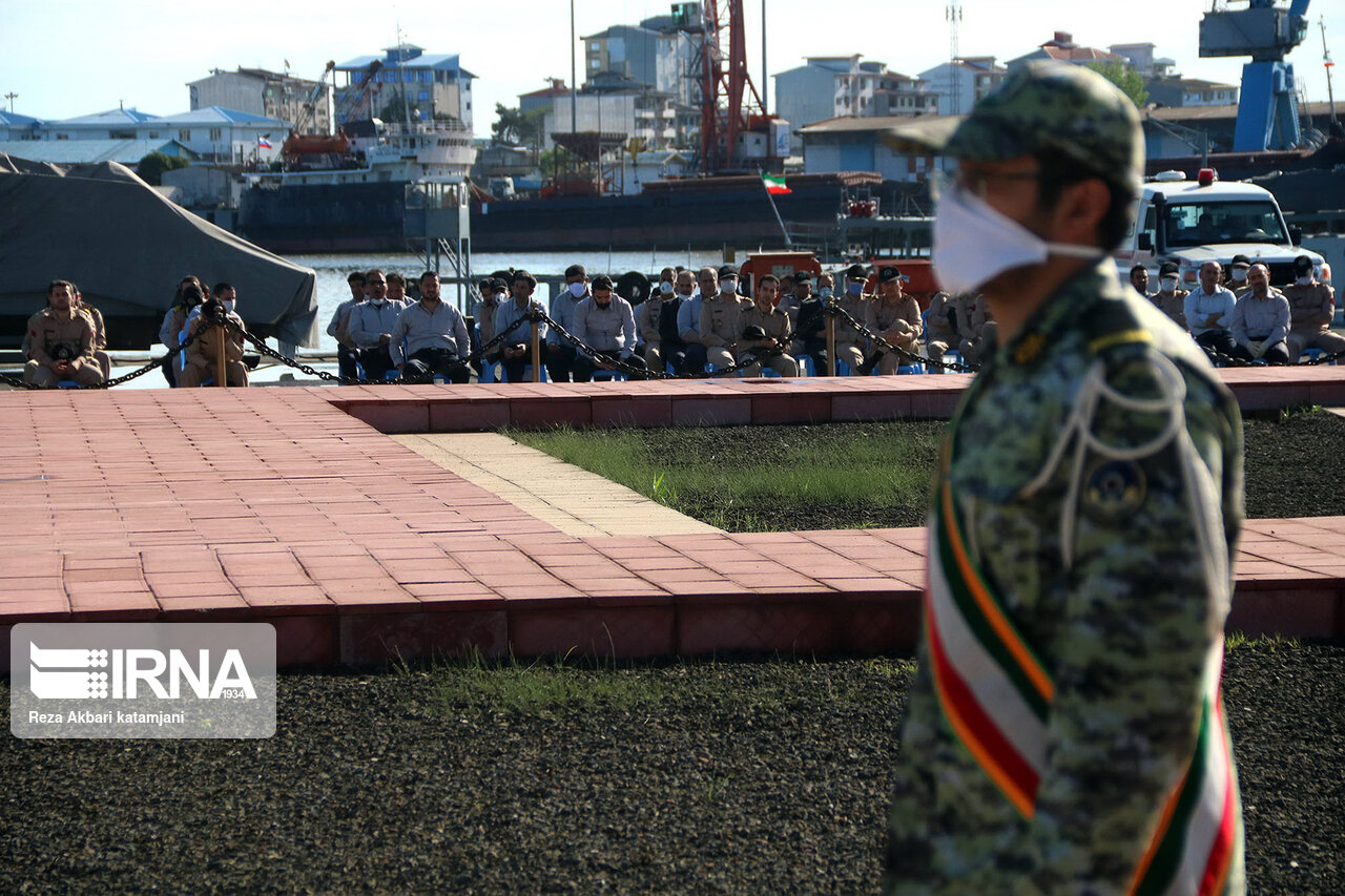 تصاویر: مراسم یادبود شهدای ناو کنارک در ناوگان شمال نیروی دریایی