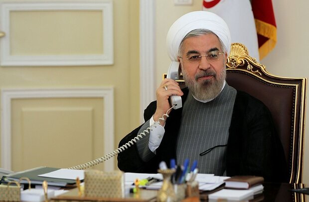 روحانی:منطقه با مشکل کاهش قیمت نفت و مداخلات آمریکا مواجه است