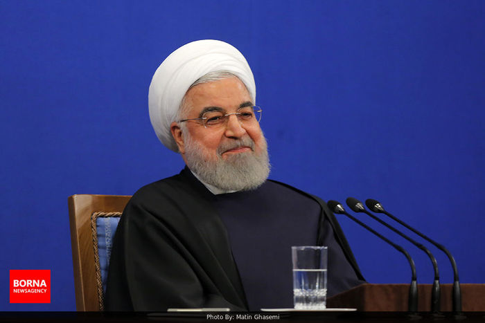 آقای روحانی؛ به فجایع لبخند نزنید!