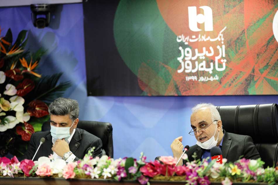 ارائه الکترونیکی ٩٤ درصد خدمات بانک صادرات ایران قابل قدردانی است