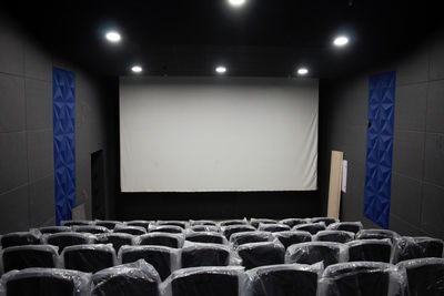 ۵۶ هزار صندلی به ظرفیت سینماهای کشور اضافه شد