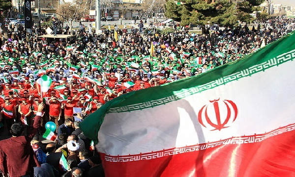 استقرار گفتمان دفاع و مقاومت در عرصه‌های سیاسی و دیپلماتیک بعد از انقلاب اسلامی
