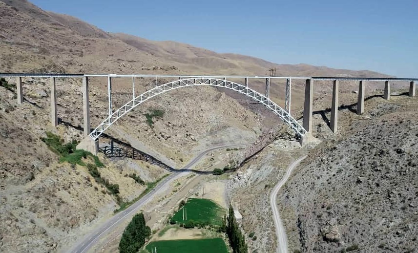 مستند «دفاع از پل قطور» از شبکه افق پخش می‌شود/ روایت مقابله با ۲۵۰ حمله هوایی به بزرگ‌ترین پل ایران