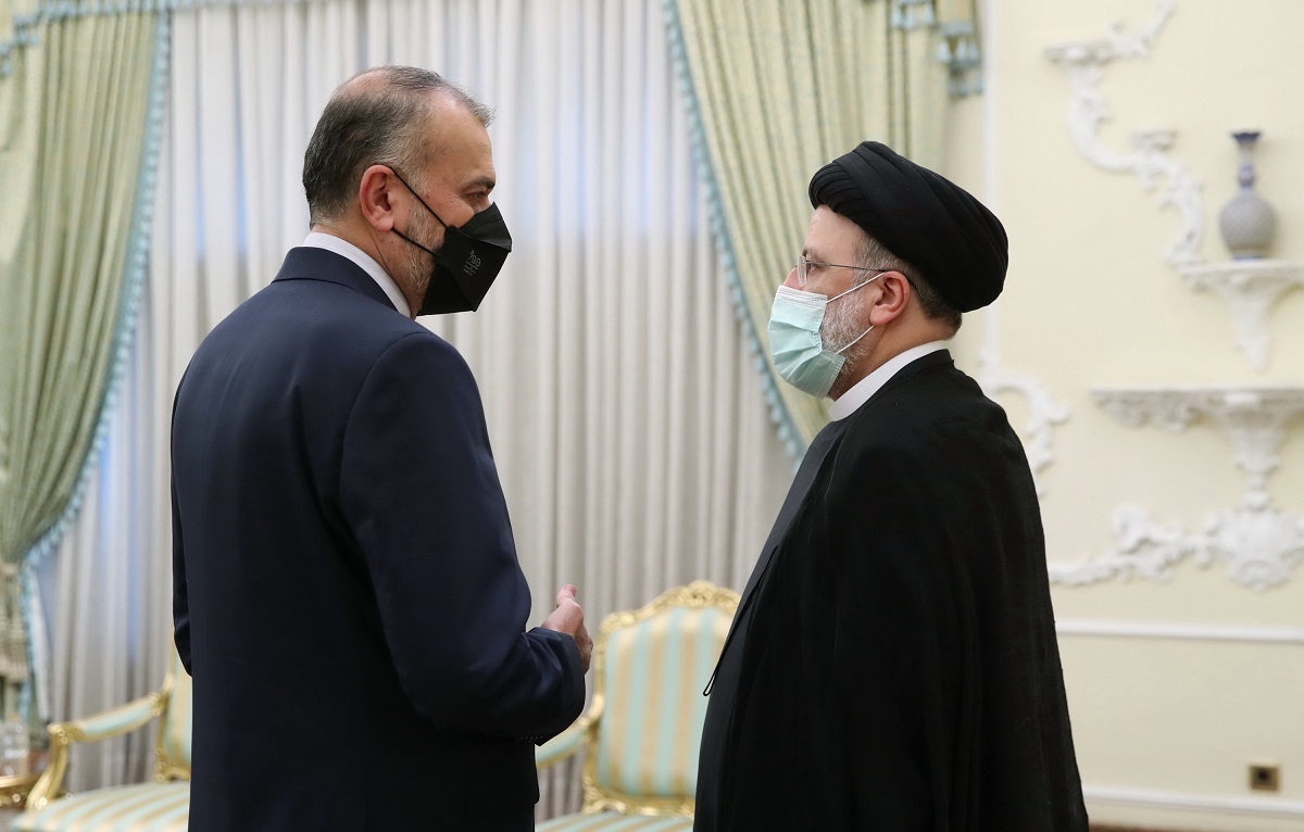 روابط تهران و اسلام‌آباد توسعه می یابد
