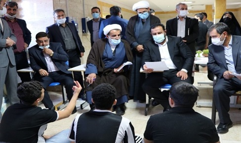 بازدید دادستان تهران از کانون اصلاح و تربیت