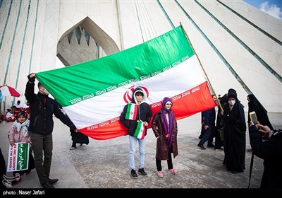 راهپیمایی 22 بهمن در تهران (2)