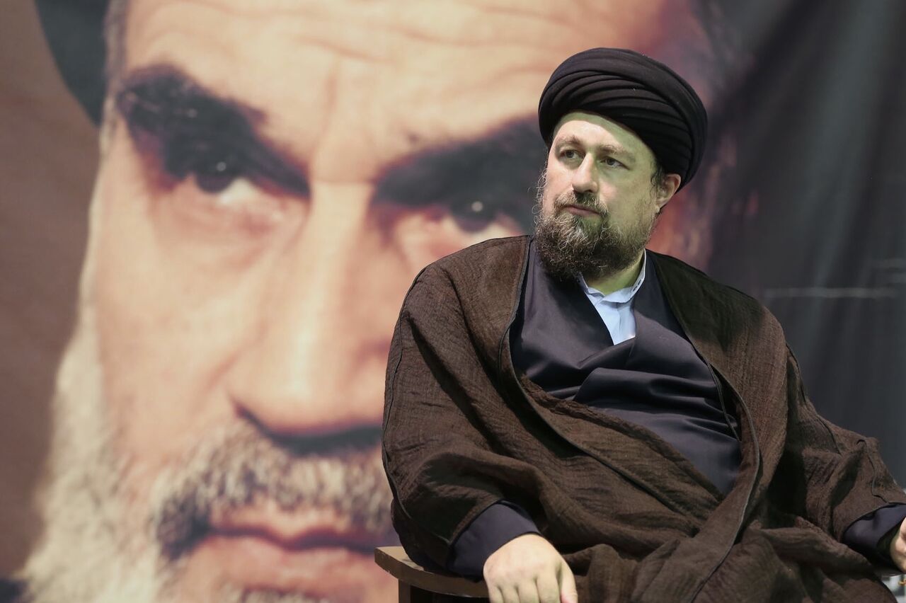امام خمینی مظهر آرمان‌های‌ بزرگی است که انقلاب بزرگی را رقم زد