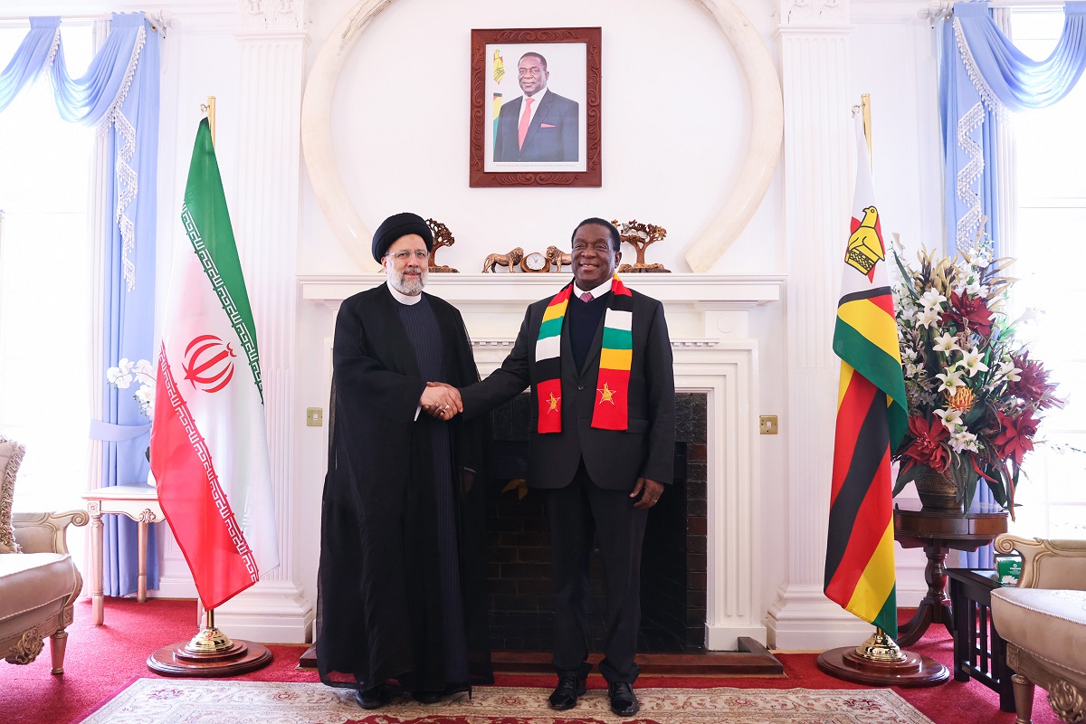 رئیسی: ایران‌ و زیمبابوه با یکجانبه‌گرایی مخالف هستند