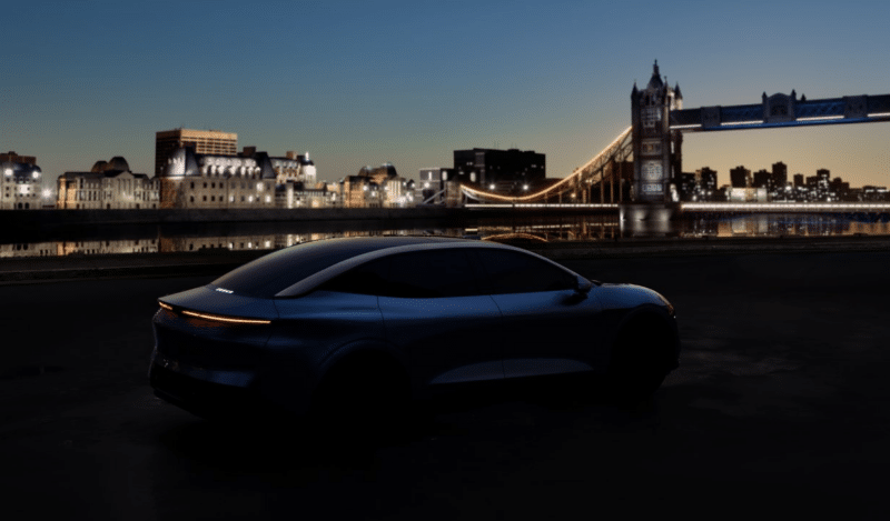 زیکر 007 ؛ یکی از خاص ترین خودروهای چینی + عکس