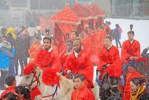عروسی دسته جمعی در چین (عکس)