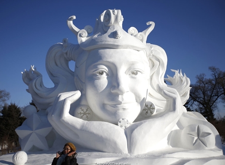 جشنواره مجسمه‌های یخی در چین