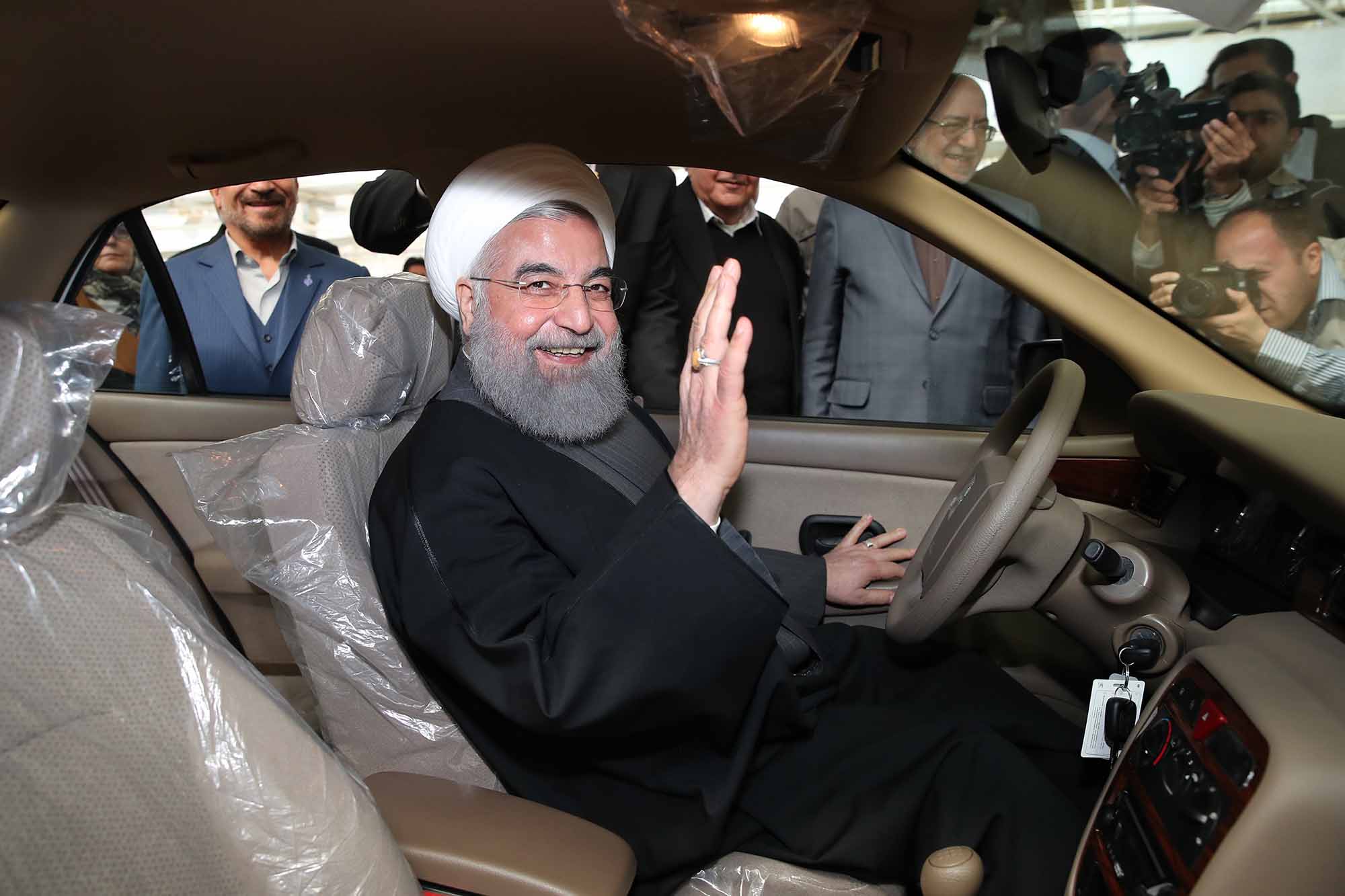 باید کیفیت خودروهای ایرانی افزایش یابد