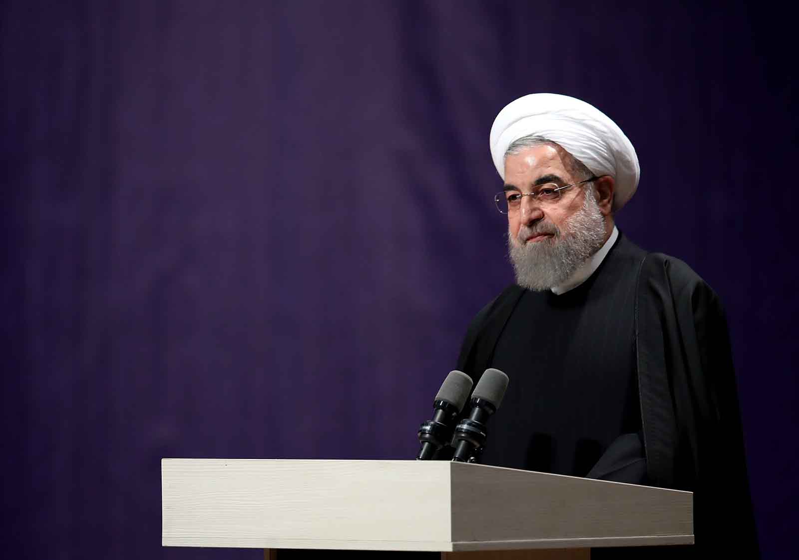 ایران تحمیل انزوا از سوی دشمنان نمی‌پذیرد