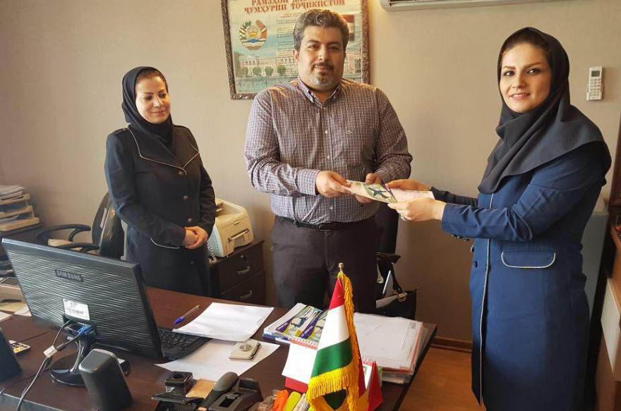 صدور اولین بیمه نامه مسافرتی در نمایندگی سفارت تاجیکستان در مشهد