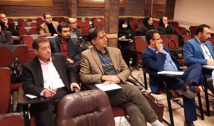 دوره بازآموزی بیمه های اتومبیل بیمه میهن در اصفهان برگزار شد
