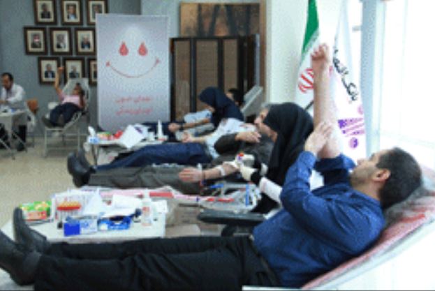 شارکت خانواده بانک اقتصادنوين در پويش اهداي خون